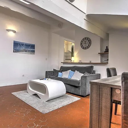 Appartement Livia Croisette Hoche 25h