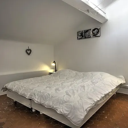 Livia Croisette Hoche 25h Appartement Cannes